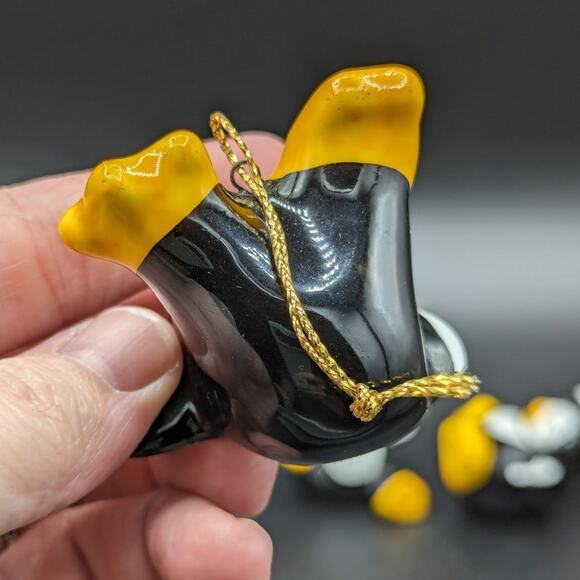 4 Vintage Penguin Christmas Ornaments Holiday Ceramic Cutesy Playful Japan? - Picture 2 of 16